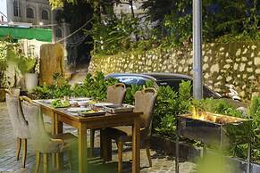 TTR Moonstone Apart Hotel