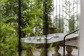 TTR Moonstone Apart Hotel