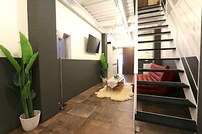 Elizabeth Garden Kuromon