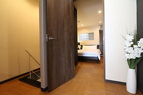 Elizabeth Garden Kuromon