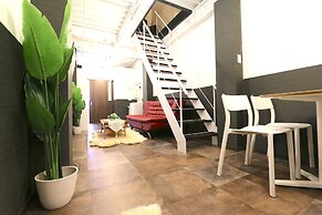 Elizabeth Garden Kuromon