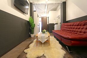 Elizabeth Garden Kuromon