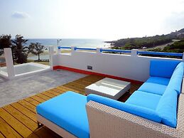 866 Oceanic View Villa