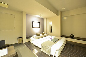 HOTEL AROMA - Adults Only