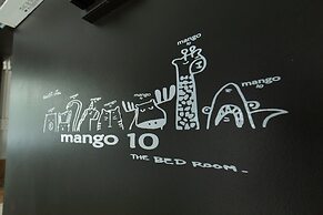 Mango 10 House