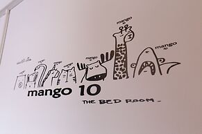 Mango 10 House