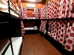 BKC Backpackers - Trade Centre