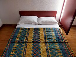 Hotel Thania