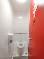 Hotel Thania