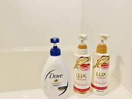 Calm Asakusa Kaminarimon Gate CLx