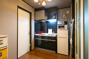 Calm Asakusa Kaminarimon Gate CLx