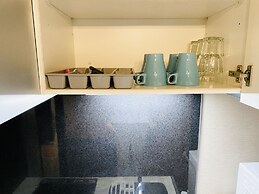 Calm Asakusa Kaminarimon Gate CLx