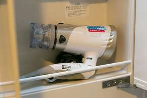 Calm Asakusa Kaminarimon Gate CLx