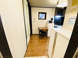 Calm Asakusa Kaminarimon Gate CLx