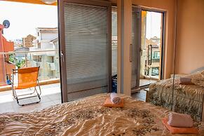 Sea Side Luxury Apartment