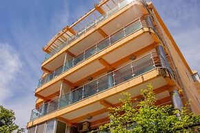 Sea Side Luxury Apartment