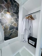 Arlene Suites