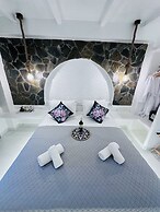 Arlene Suites