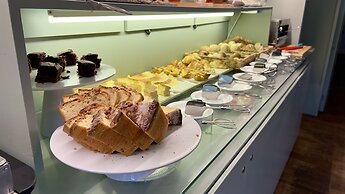 Casa dos Lóios by Shiadu