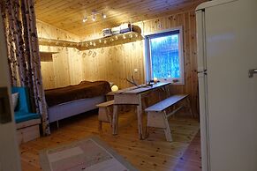 Wild Caribou Wilderness Cabin