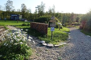 Wild Caribou Wilderness Cabin