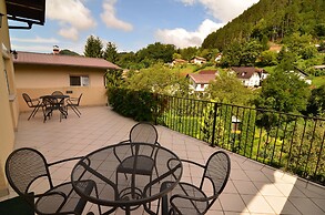 Villa Home & Garden Lasko