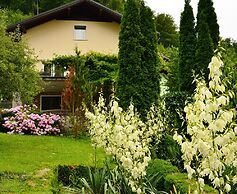 Villa Home & Garden Lasko