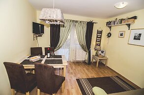 Villa Home & Garden Lasko