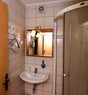 Villa Home & Garden Lasko