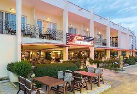Hotel Lotus