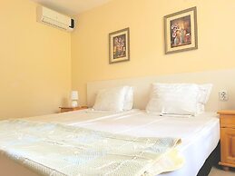 Hotel Lotus