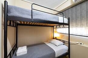 A&J Apartments or Rooms athens airport