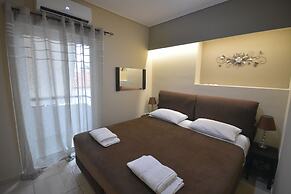 A&J Apartments or Rooms athens airport