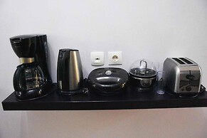 A&J Apartments or Rooms athens airport