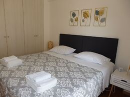 A&J Apartments or Rooms athens airport