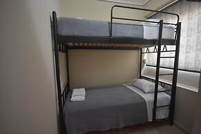 A&J Apartments or Rooms athens airport