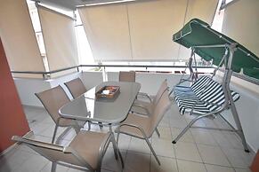 A&J Apartments or Rooms athens airport
