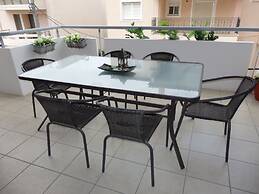 A&J Apartments or Rooms athens airport