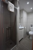 A&J Apartments or Rooms athens airport