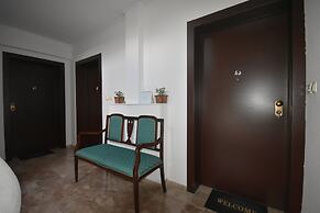 A&J Apartments or Rooms athens airport