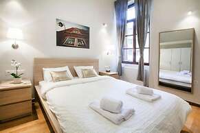 Central Apartments in Psiri