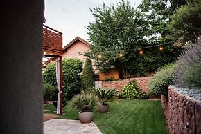 Csendeskert Apartments