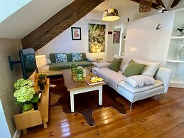 Studios with Mezzanine Rua da Moeda