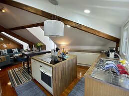 Studios with Mezzanine Rua da Moeda