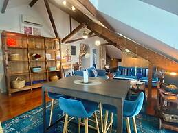 Studios with Mezzanine Rua da Moeda