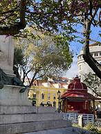 Studios with Mezzanine Rua da Moeda