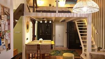 Studios with Mezzanine Rua da Moeda