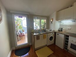 Studios with Mezzanine Rua da Moeda