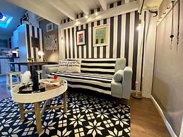 Studios with Mezzanine Rua da Moeda