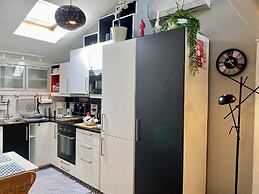 Studios with Mezzanine Rua da Moeda